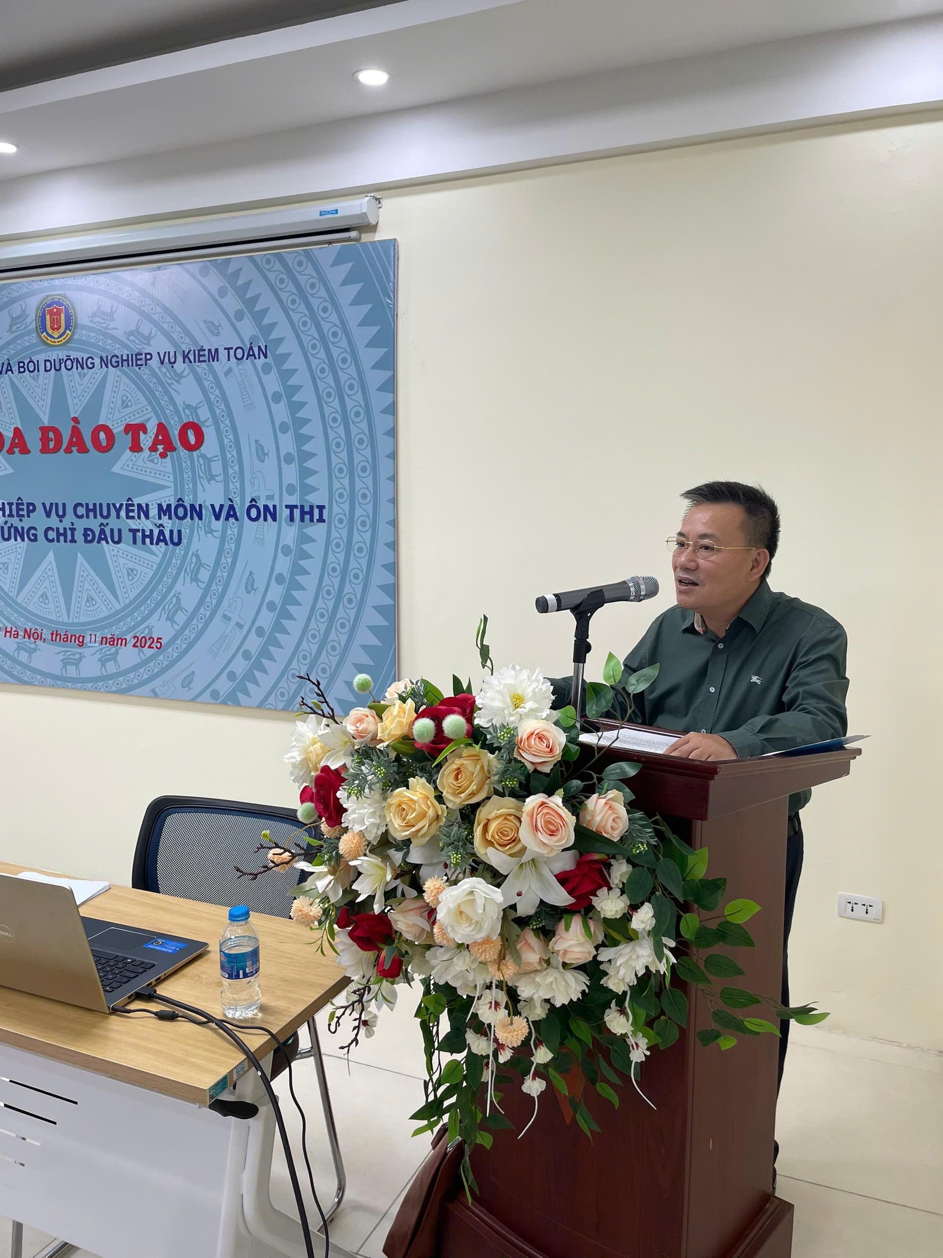 Khai giảng khóa học “Bồi dưỡng nghiệp vụ chuyên môn và ôn thi chứng chỉ về đấu thầu”